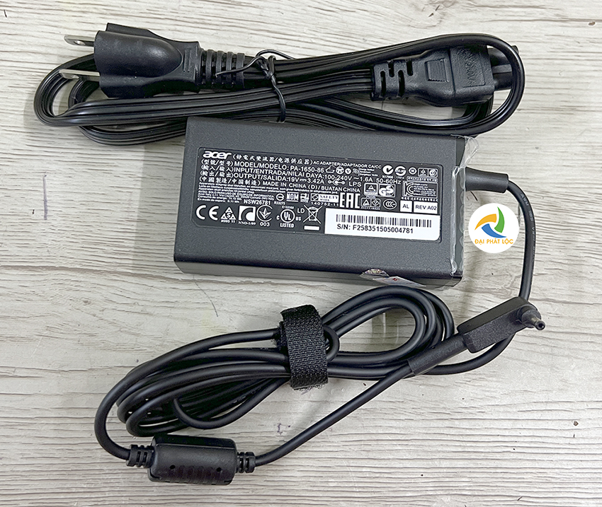 Adapter Sạc Laptop Acer 19V 3.42A 65W Đầu Nhỏ 3.0 x 1.0 mm Chính hãng Adapter Sạc Laptop Acer 19V 3.42A 65W Đầu Nhỏ 3.0 x 1.0 mm Chính hãng