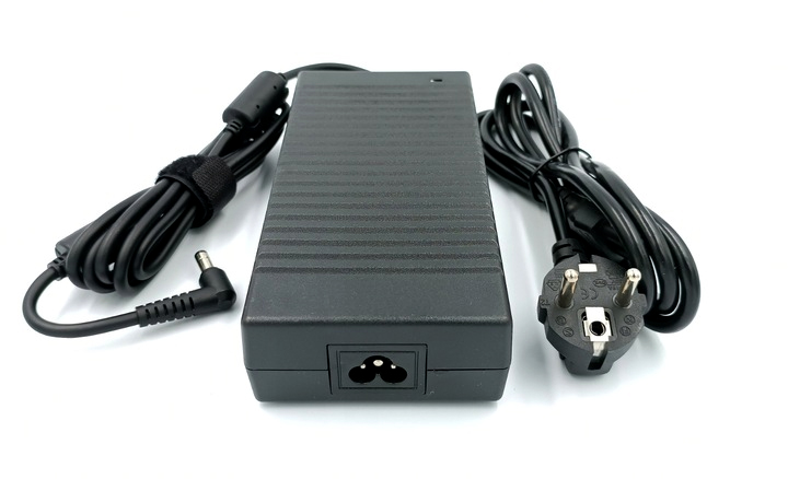 sac-Adapter-laptop-asus-19V-9.5A-180W-chinh-hang-daiphatloc.vn2