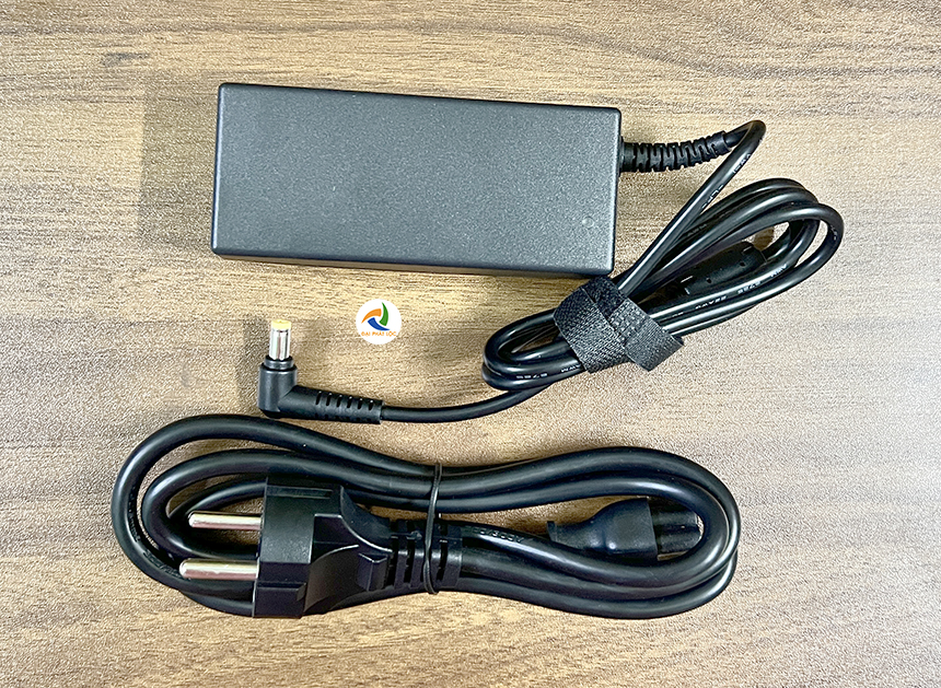 adapter-sac-Laptop-Acer-19V-3.42A-65W-dau-thuong-5.5mm-1.7mm-daiphatloc.vn1