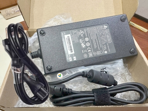 sac-Adapter-Laptop-MSI-19.5V-9.23V-180W-dau-thuong-chinh-hang-daiphatloc.vn8